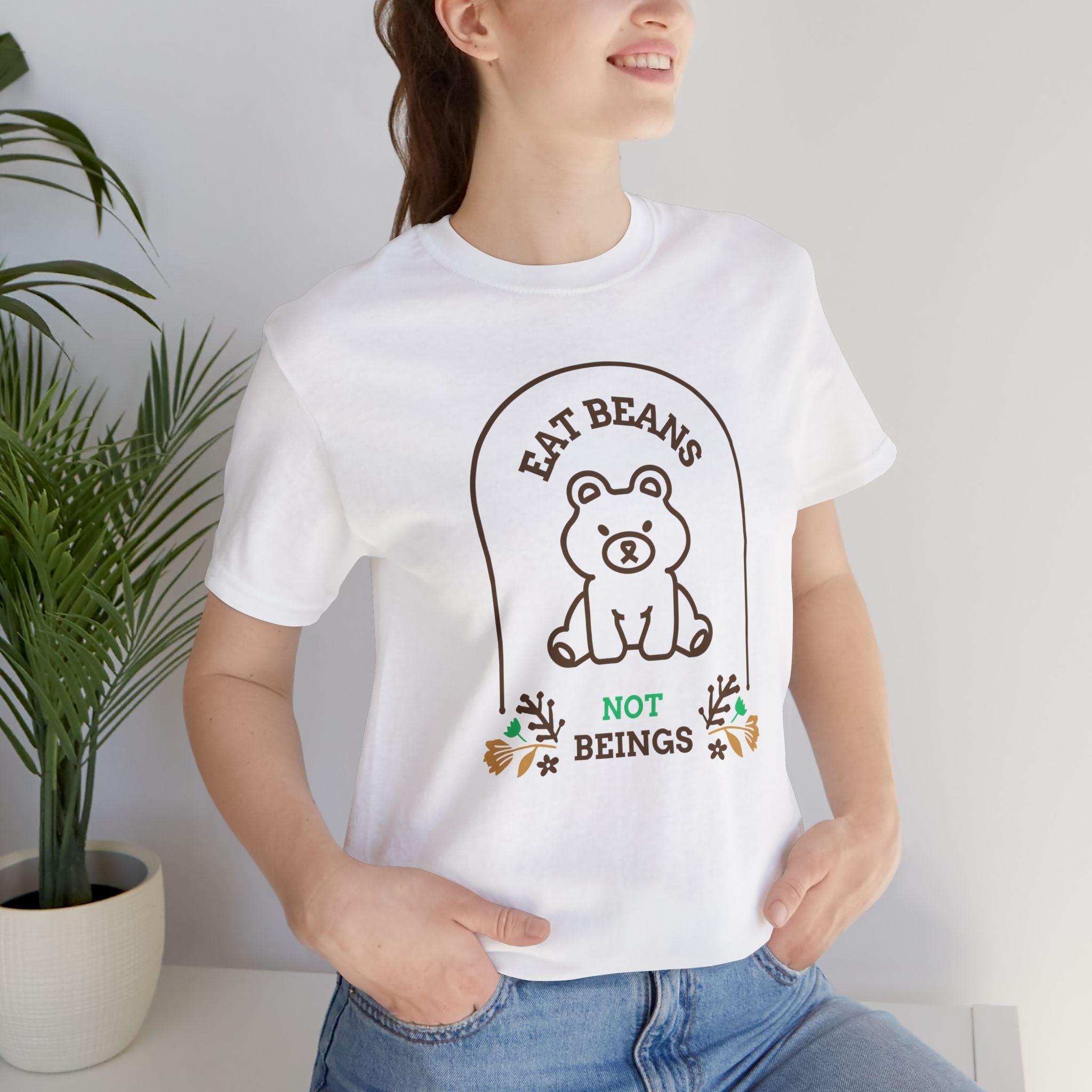 Eat Beans not Beings - Women's T-Shirt in support of vegetarianism